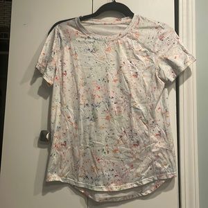 Zyia Splash Cloud T Shirt - women’s size Medium - multi-color